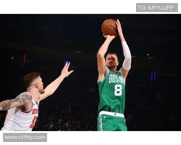 波尔津吉斯投篮低迷,罚球稳健拿下15分助阵